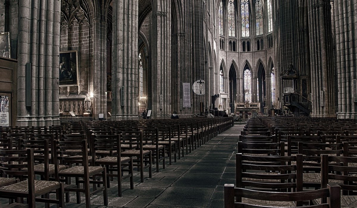 The Anatomy of a Church Spire and Its Weathering